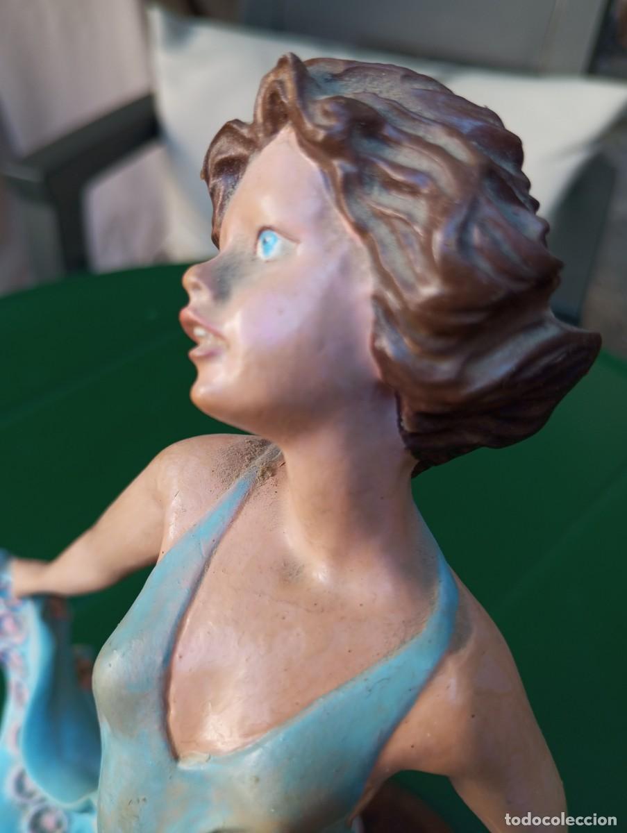 Segunda mano: FIGURA DE RESINA PINTADA A MANO,35 CM - Foto 7