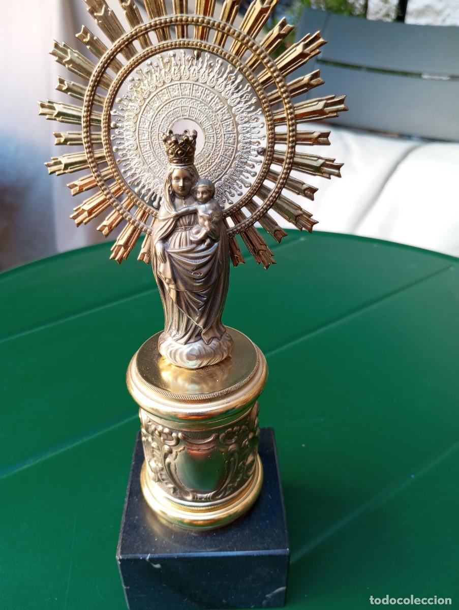 Segunda mano: VIRGEN DEL PILAR CON PEANA DE MARMOL, 27 CM - Foto 1