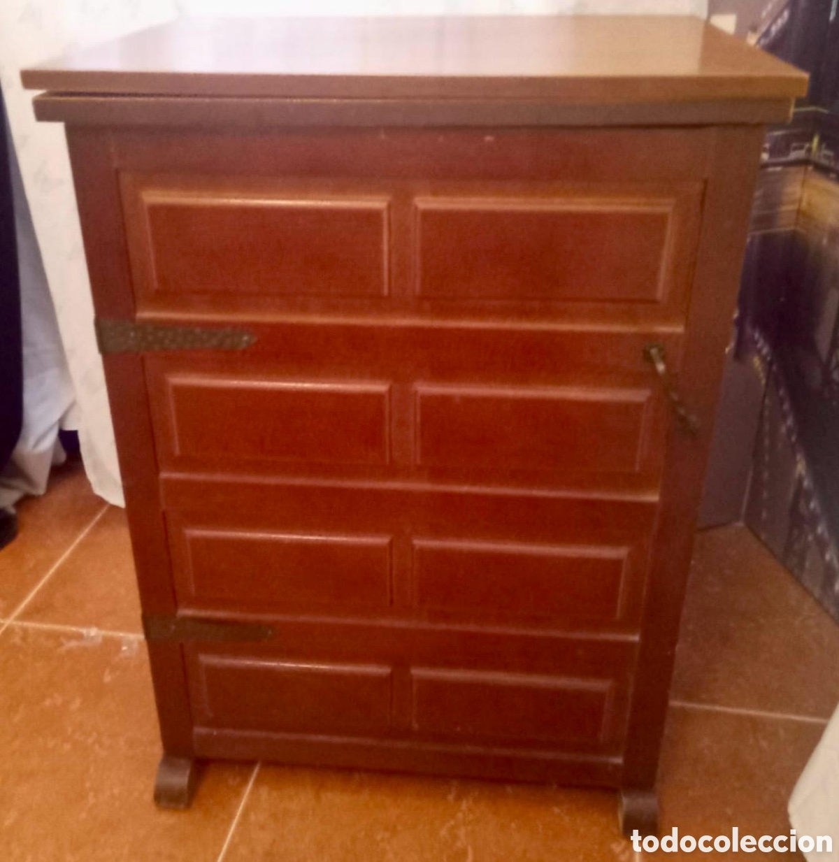 Segunda mano: M&aacute;quina de coser Singer en mueble - Foto 5