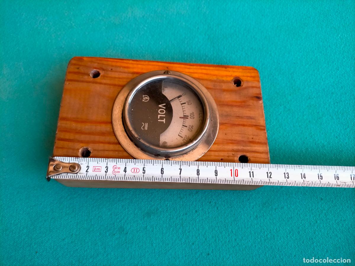 Segunda mano: Volt&iacute;metro antiguo de pared visor Alger Volt con soporte de madera - Foto 5