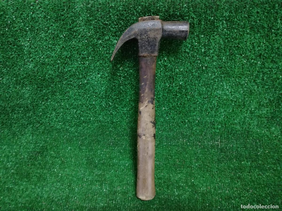Segunda mano: MARTILLO SACACLAVOS - PESO 690g - HERRAMIENTA - Foto 1