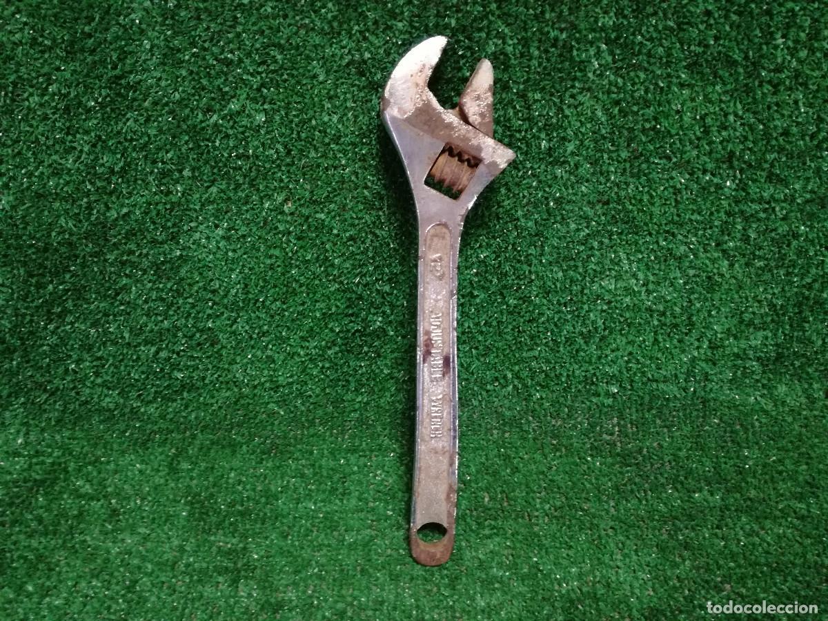 Segunda mano: LLAVE INGLESA AJUSTABLE - AJUSTABLE WRENCH 12&rdquo; - HERRAMIENTA - Foto 1