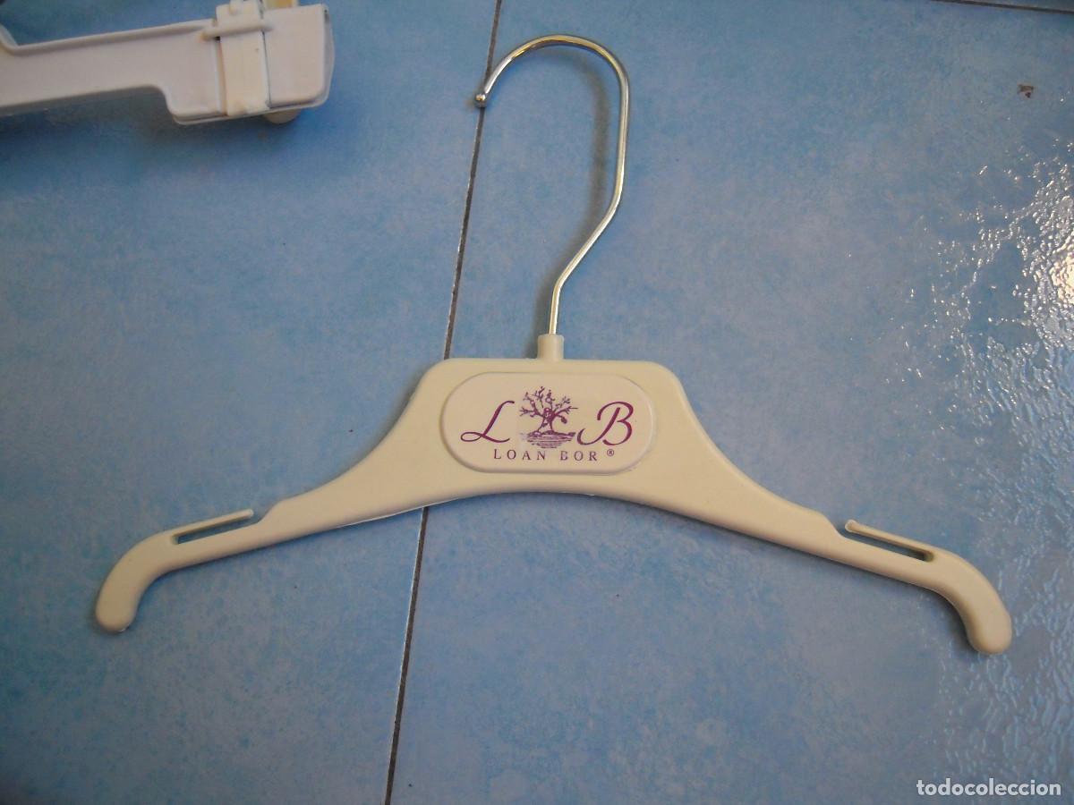 Segunda mano: Lote perchas pl&aacute;stico infantiles - Foto 12