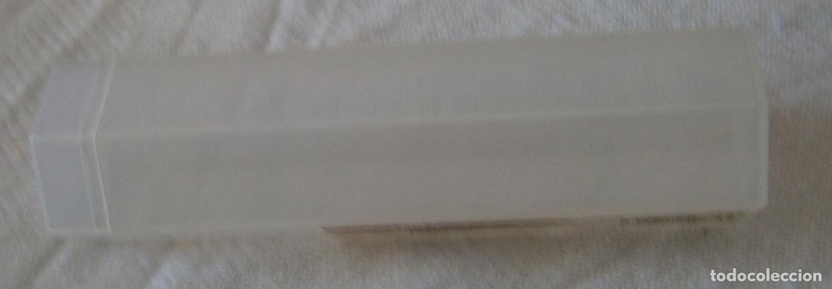Segunda mano: bote de plastico ideal para llevar de viaje - Foto 1