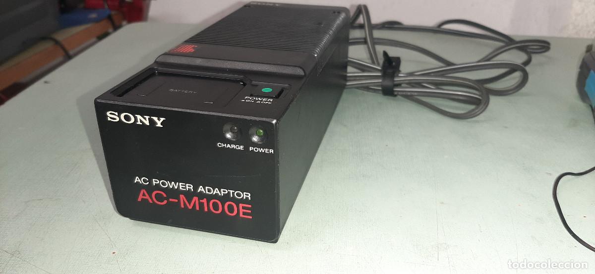 Segunda mano: CARGADOR DE BATERIA AC-M100E DE SONY - Foto 1