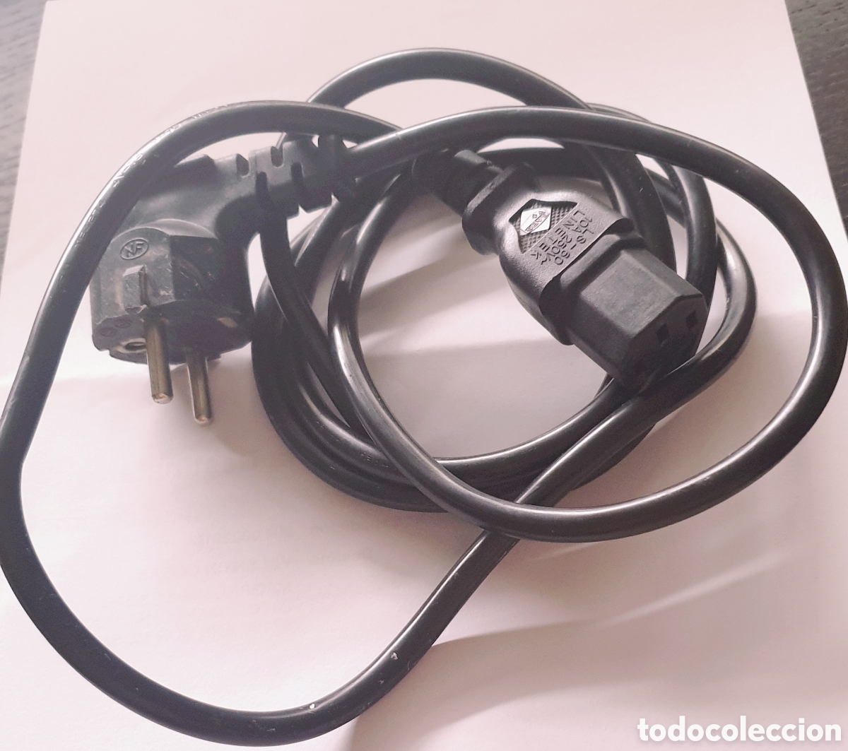 Segunda mano: CABLE RED DISPOSITIVOS ELECTR&Oacute;NICOS - Foto 1