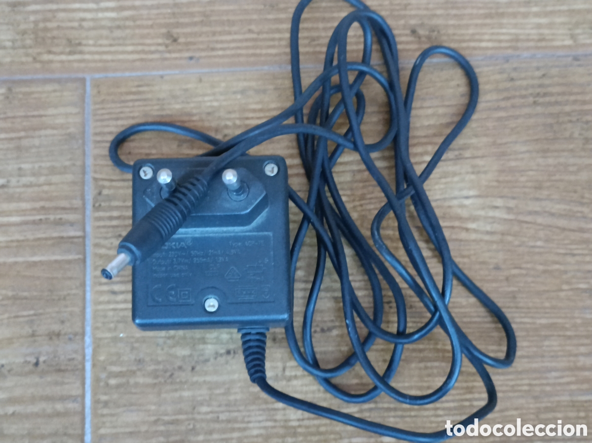 Segunda mano: Cargador Tel&eacute;fono M&oacute;vil Nokia - Foto 1