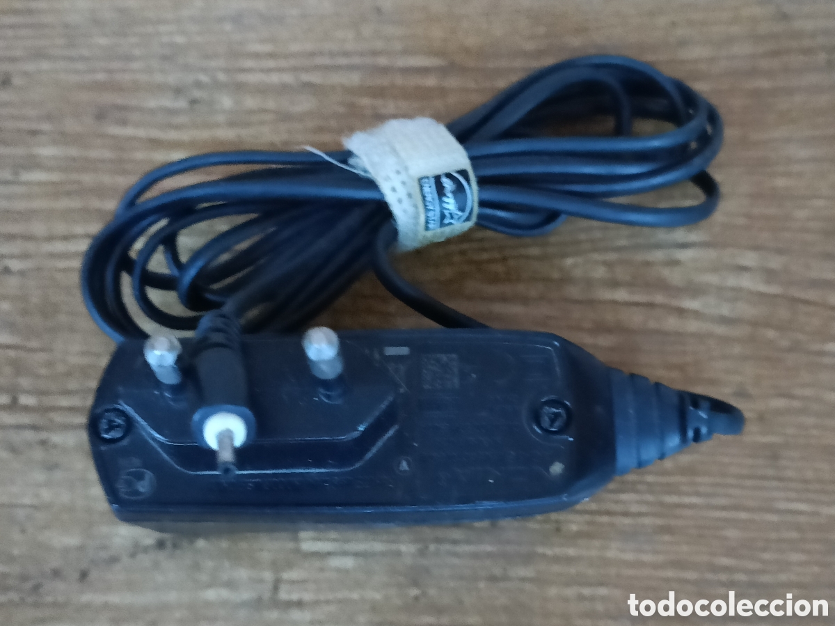 Segunda mano: Cargador Tel&eacute;fono M&oacute;vil Nokia - Foto 1