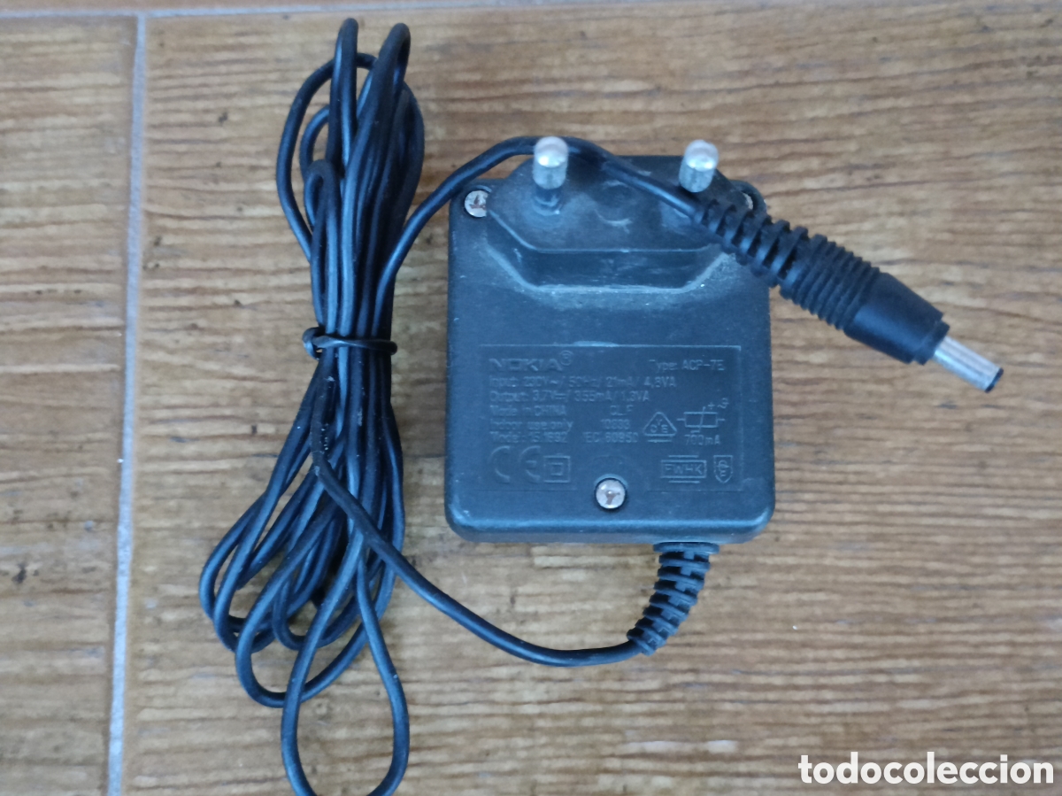 Segunda mano: Cargador Tel&eacute;fono M&oacute;vil Nokia - Foto 1