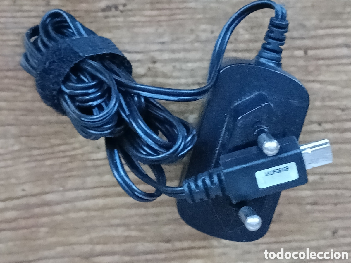 Segunda mano: Cargador Tel&eacute;fono M&oacute;vil Movistar - Foto 1