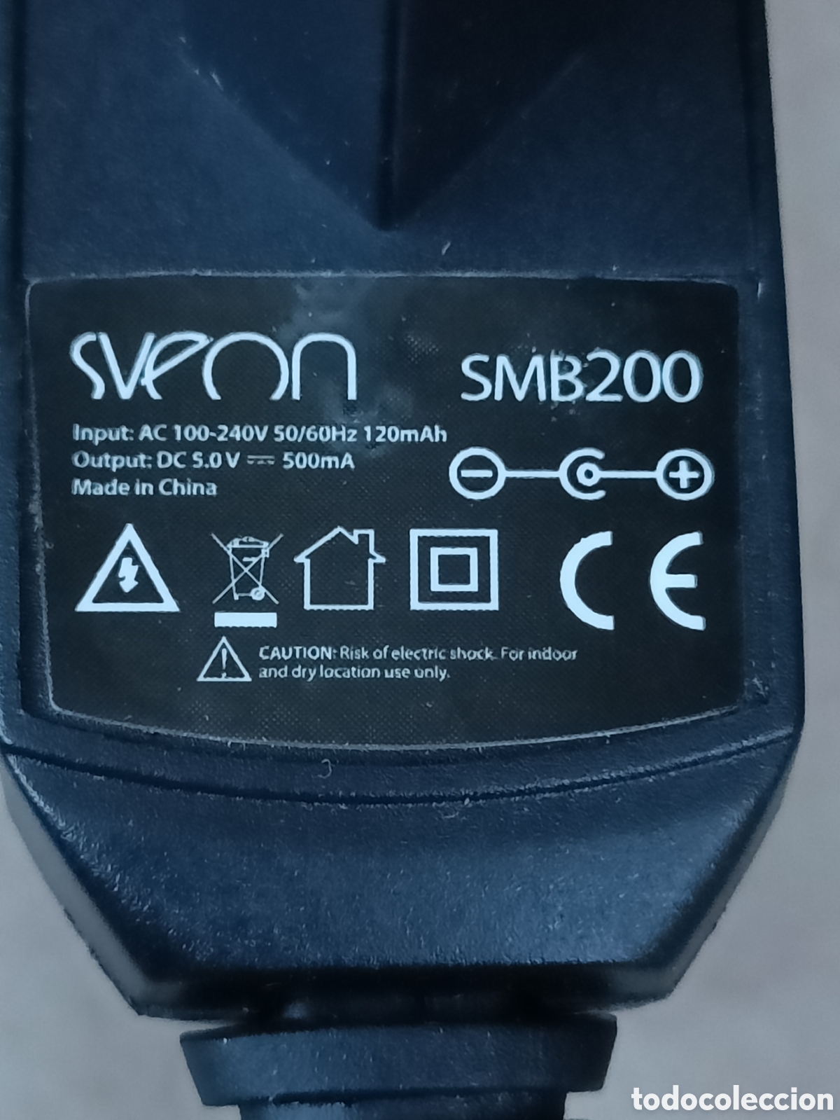 Segunda mano: Cargador/Adaptador Sveon - Foto 2