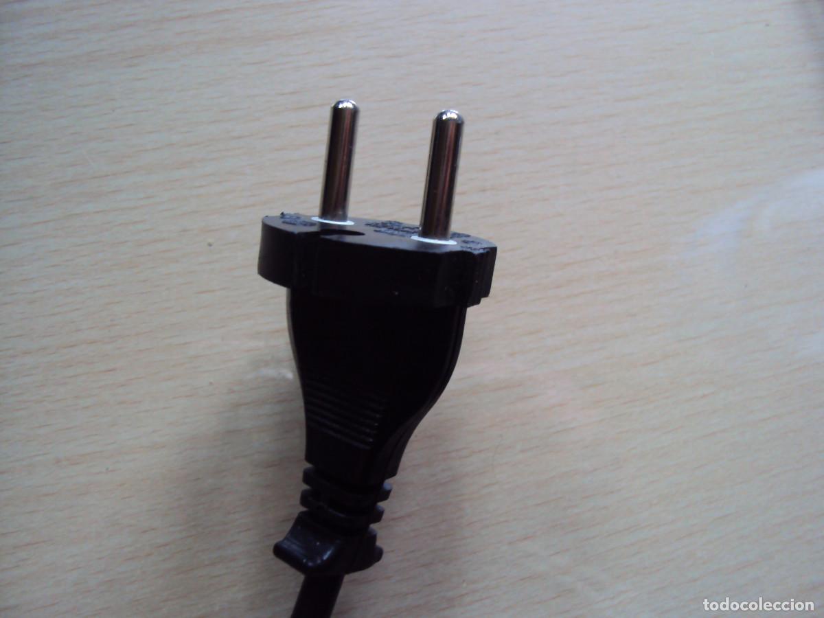 Segunda mano: cargador de 220 v 33 - Foto 3