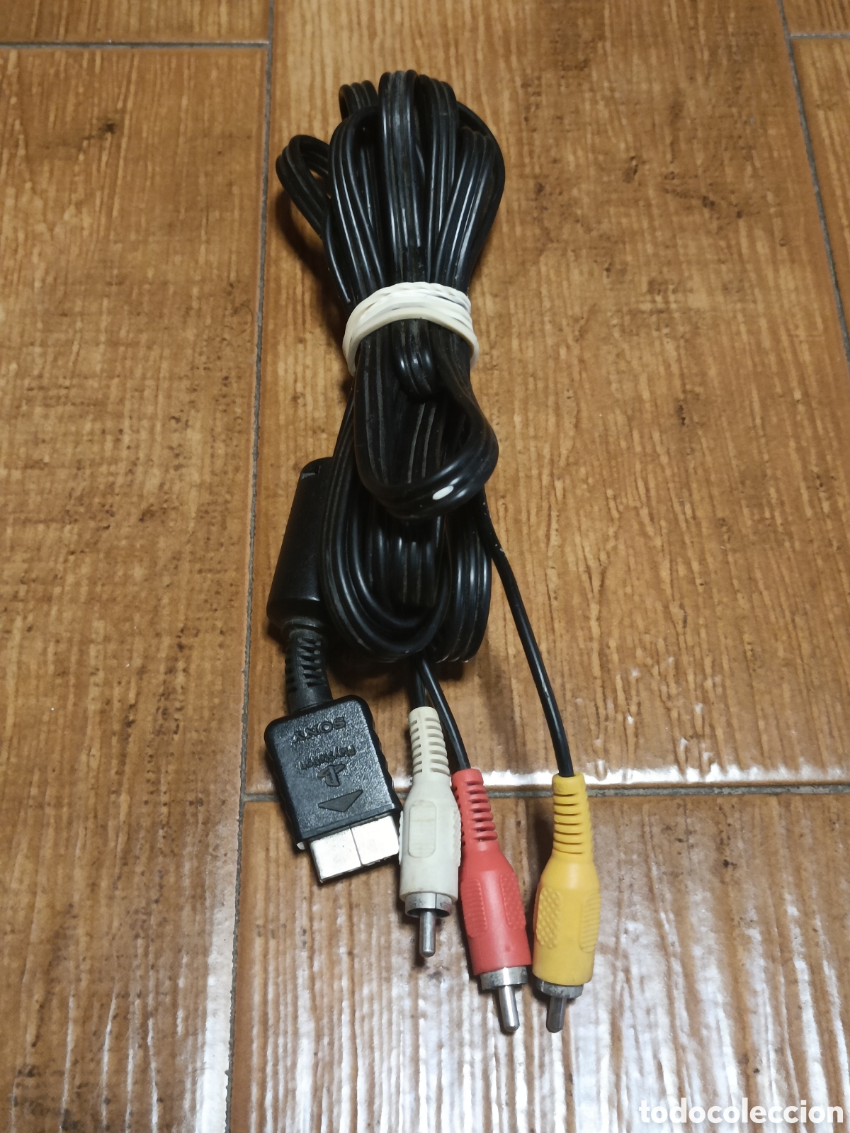 Segunda mano: Cable Play Station Sony -Audio/Video- AV RCA 2MTS - Foto 2