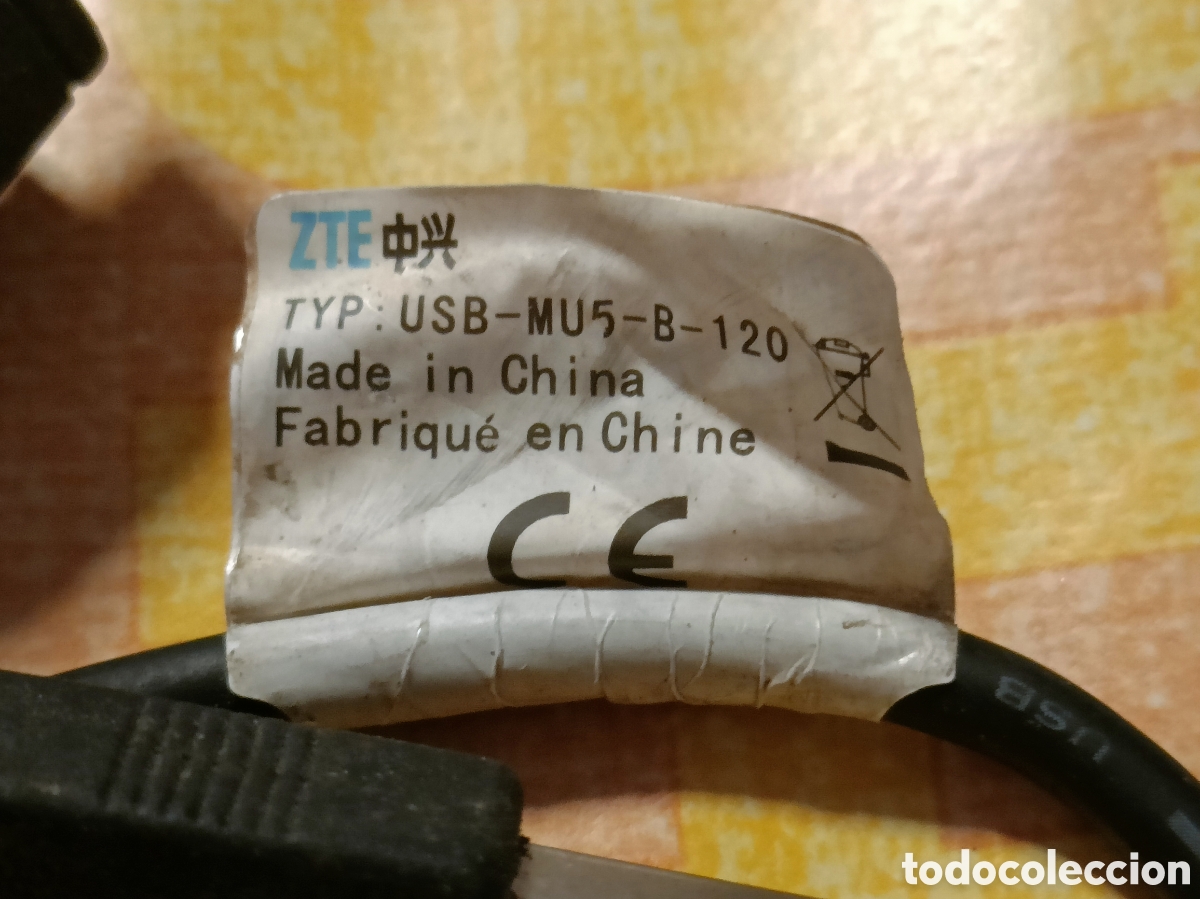 Segunda mano: Cable Cargador Telefono ZTE - Foto 3