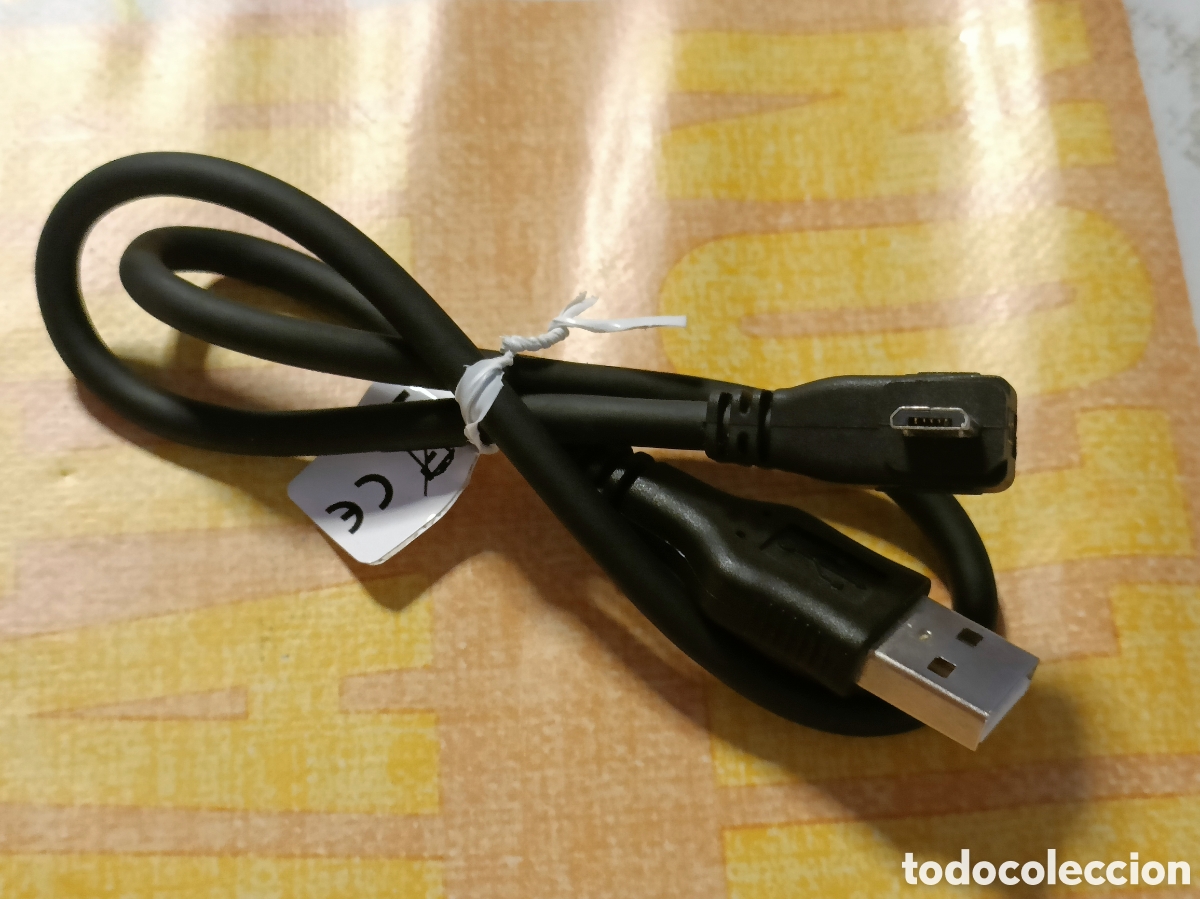 Segunda mano: Cable Cargador Telefono Universal - Foto 1