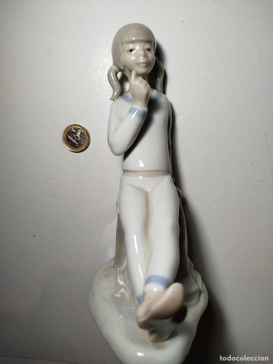 Segunda mano: figura de porcelana espa&ntilde;ola - Foto 3