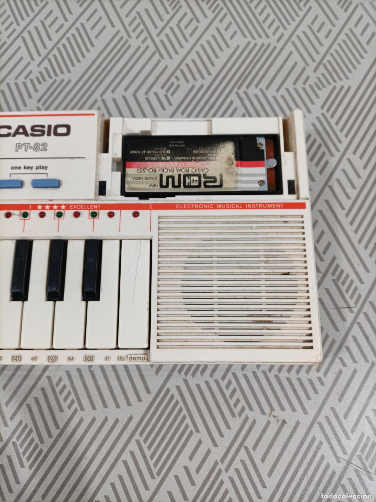 Segunda mano: &Oacute;rgano casio antiguo PT-82. No funciona - Foto 3