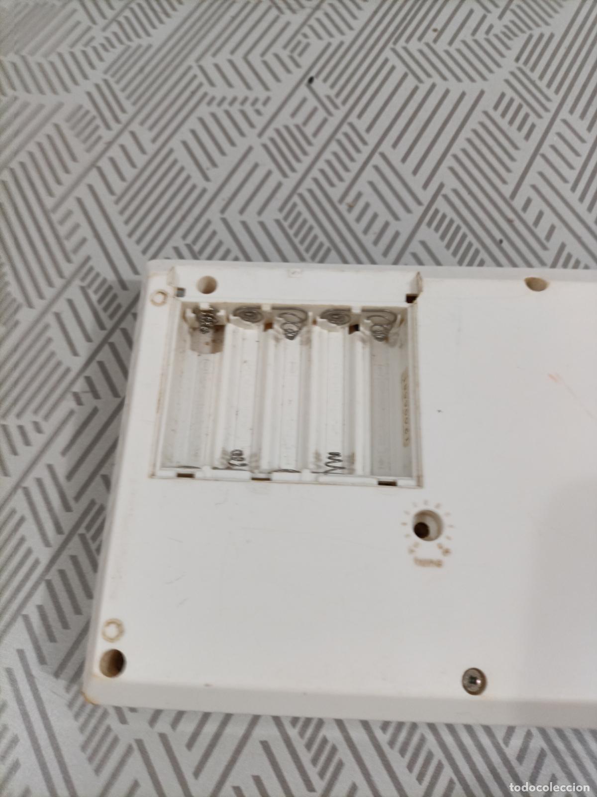 Segunda mano: &Oacute;rgano casio antiguo PT-82. No funciona - Foto 4