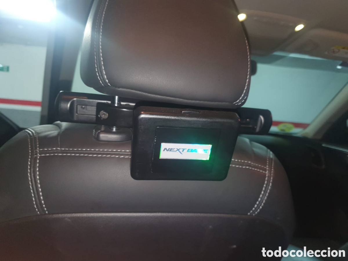 Segunda mano: Doble dvd coche portatil - Foto 1