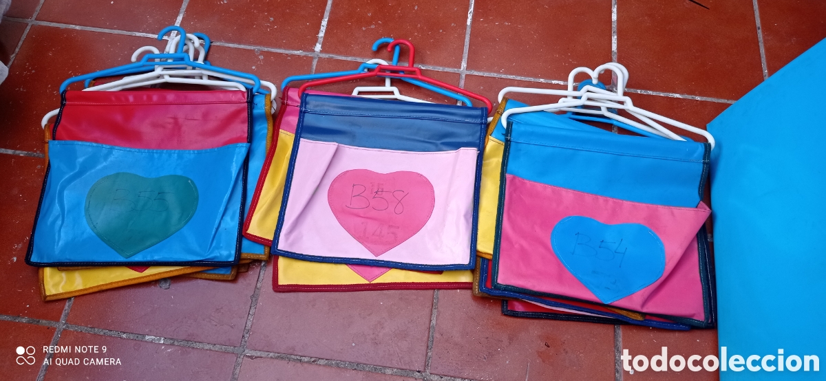 Segunda mano: 14 bolsas perchas con bolsillo - Foto 2