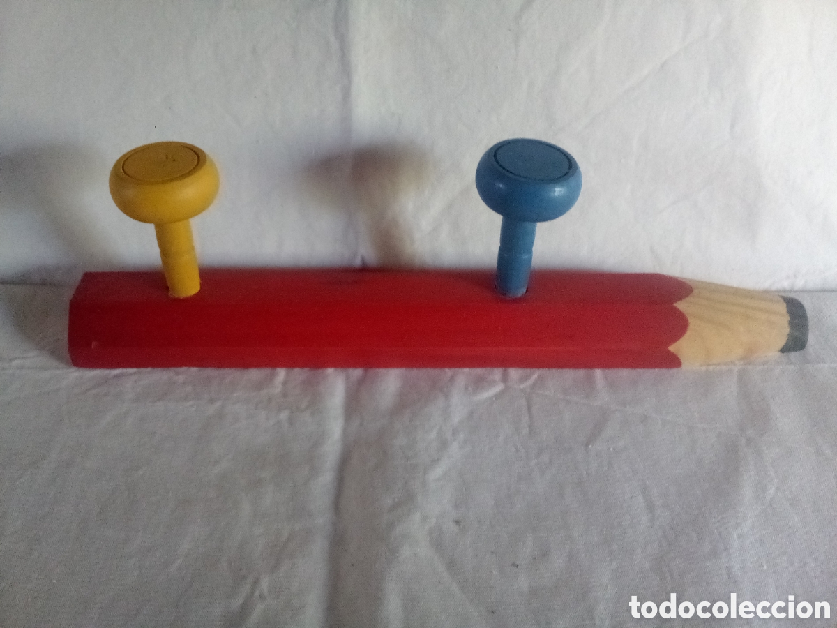 Segunda mano: PERCHA INFANTIL L&Aacute;PIZ ROJO - Foto 2