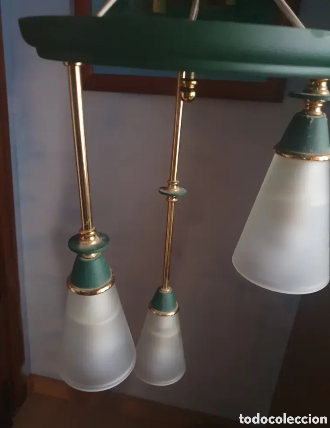 Segunda mano: L&aacute;mpara techo tres luces - Foto 1