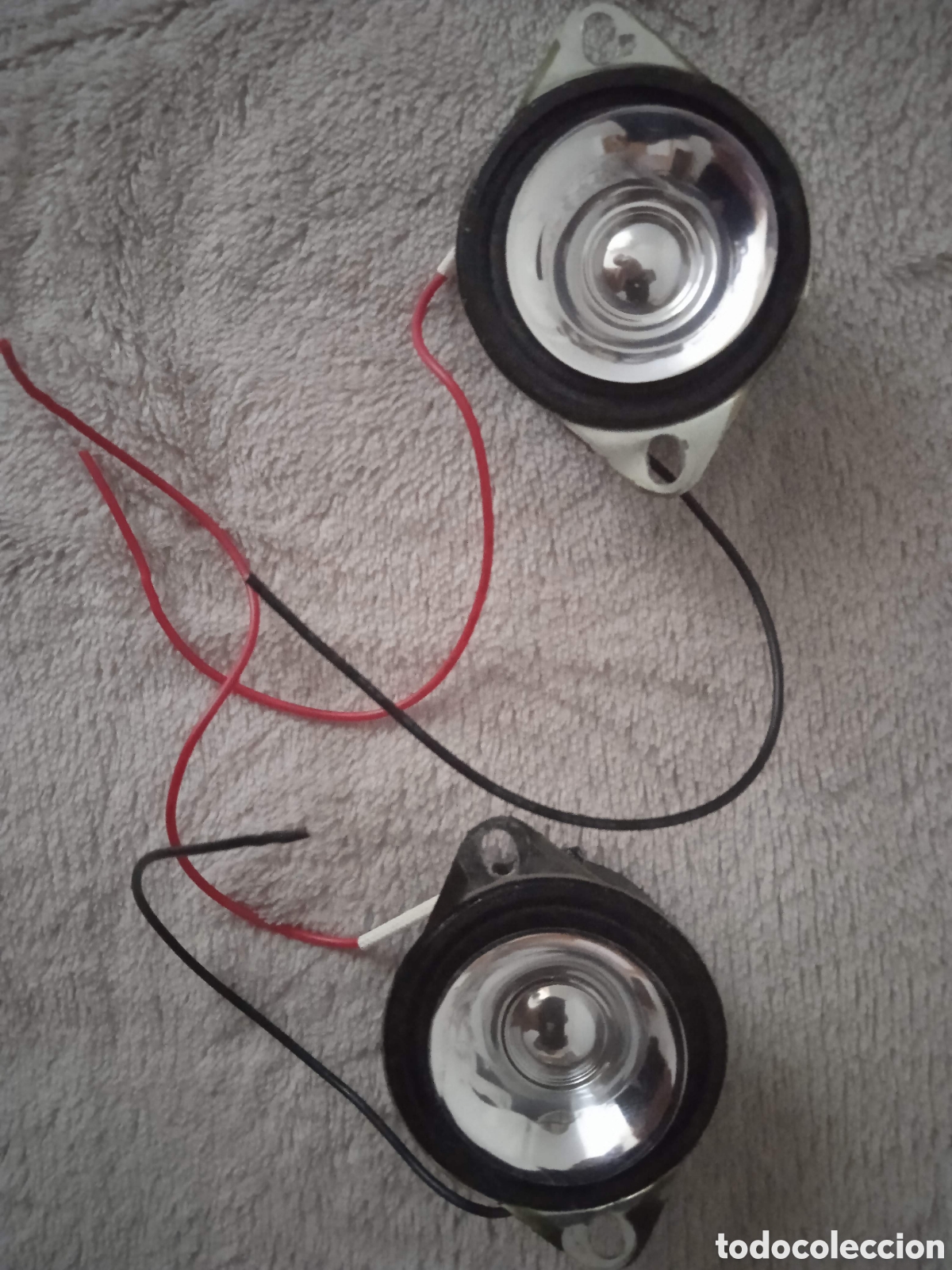Segunda mano: Altavoces 12,5W con cable - Foto 1