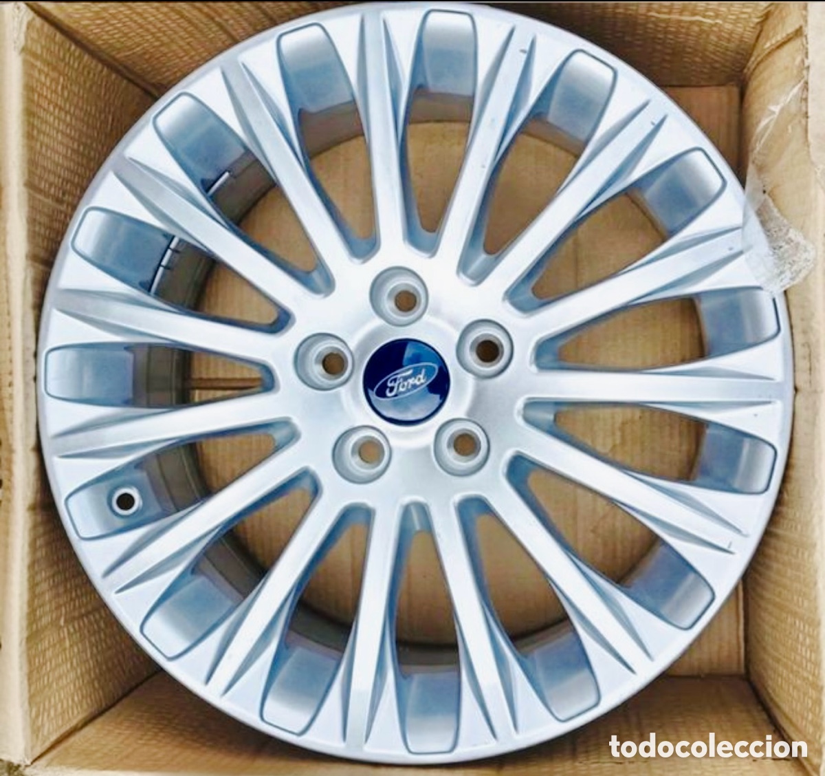 Segunda mano: Llanta Ford 17&rdquo; pulgadas - Foto 1