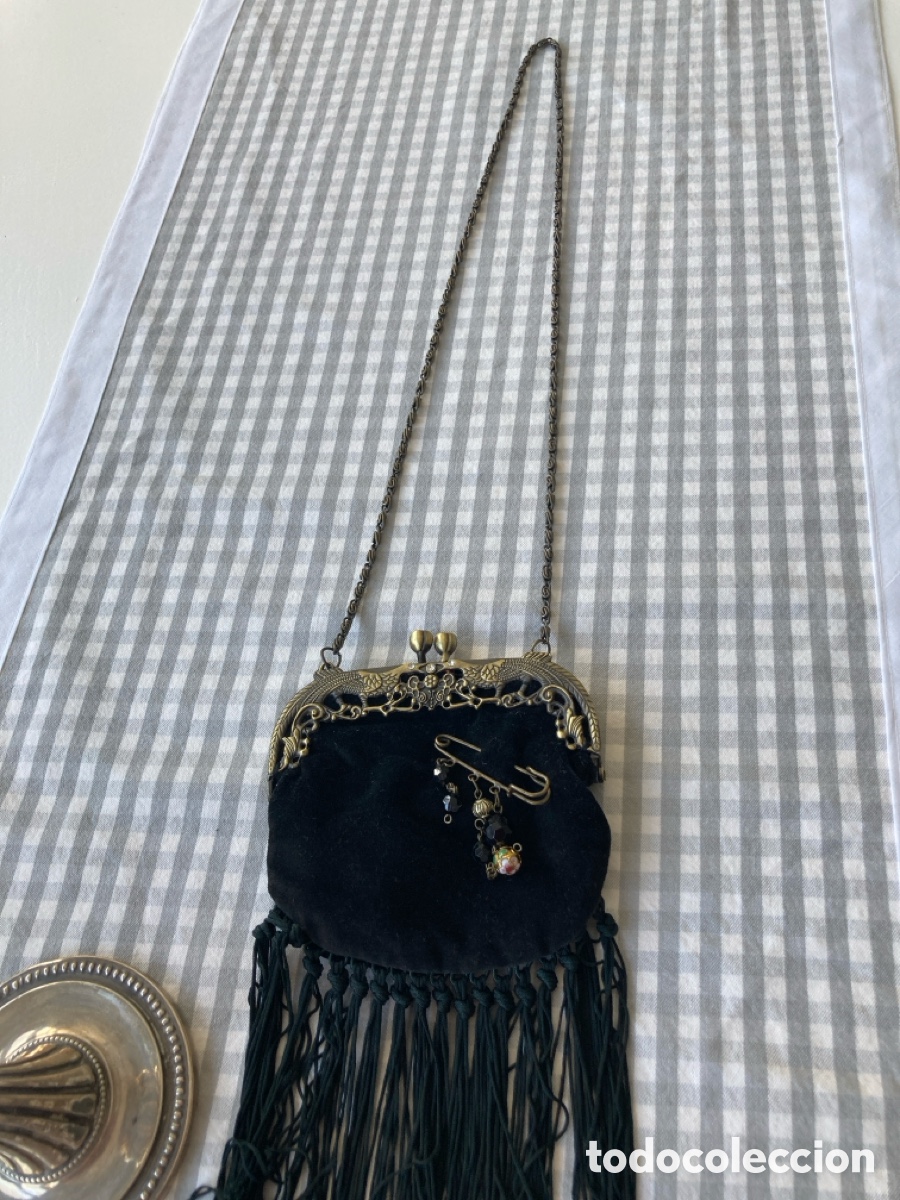 Segunda mano: Bolso de terciopelo negro de vestir - Foto 2