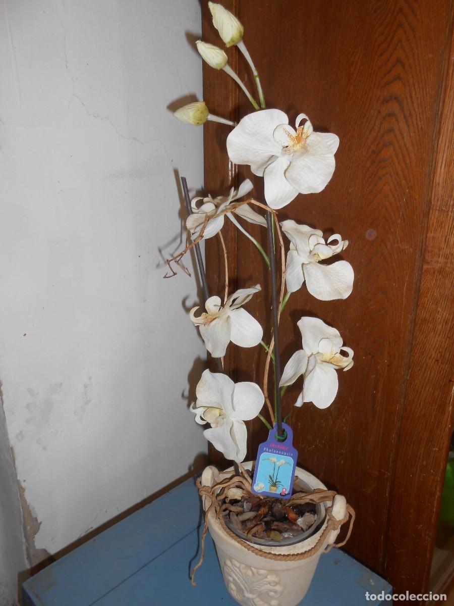 Segunda mano: ORQUIDEA ARTIFICIAL en maceta de cer&aacute;mica - Foto 1