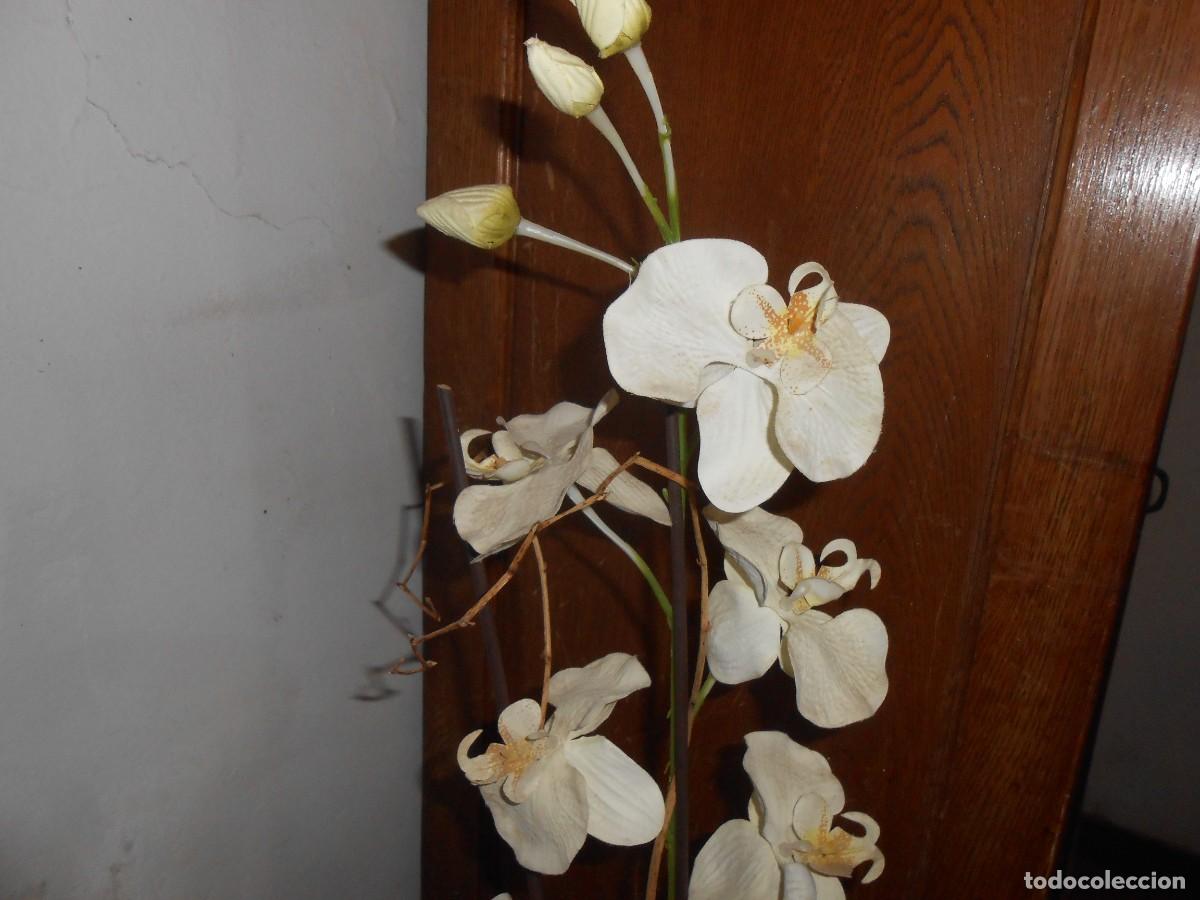 Segunda mano: ORQUIDEA ARTIFICIAL en maceta de cer&aacute;mica - Foto 3