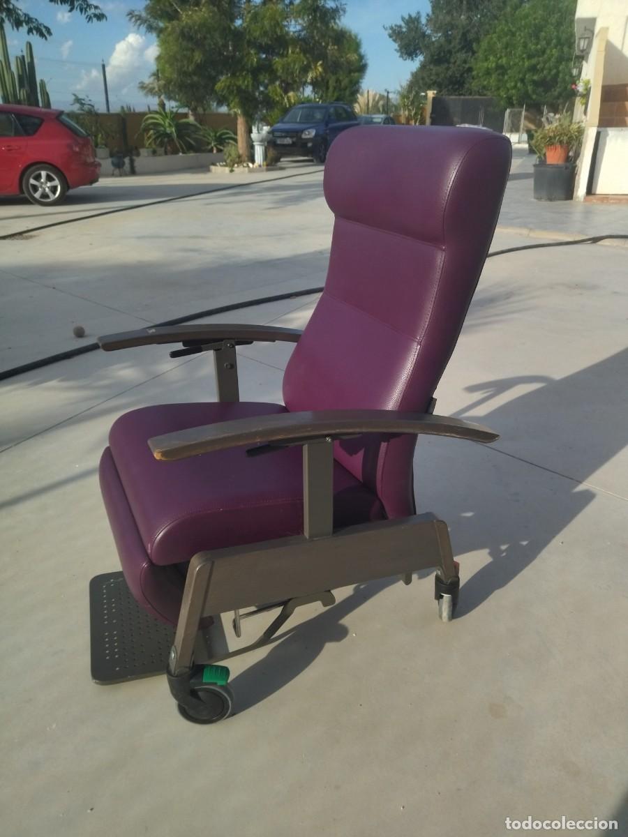 Segunda mano: SILL&Oacute;N GERI&Aacute;TRICO DE TRASLADO, RECLINABLE. - Foto 6