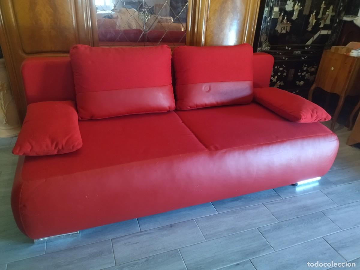 Segunda mano: Sof&aacute; cama, canap&eacute; de polipiel y tejido. - Foto 1