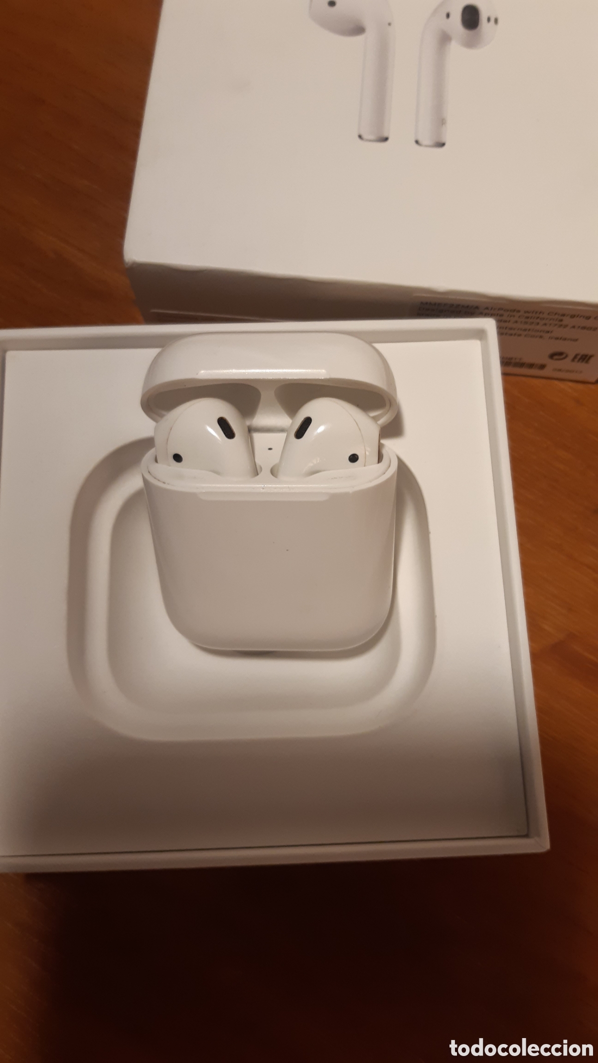 Segunda mano: Auriculares Apple con caja de carga - Foto 4