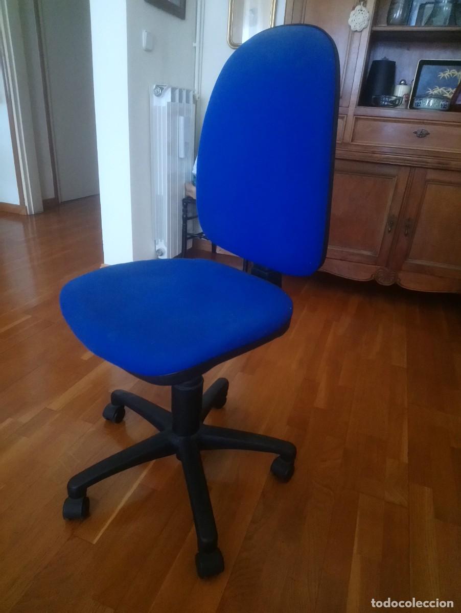 Segunda mano: Silla de despacho con ruedas - Foto 1