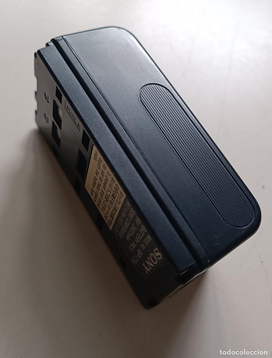 Segunda mano: BATER&Iacute;A SONY NP - 77H - Foto 4