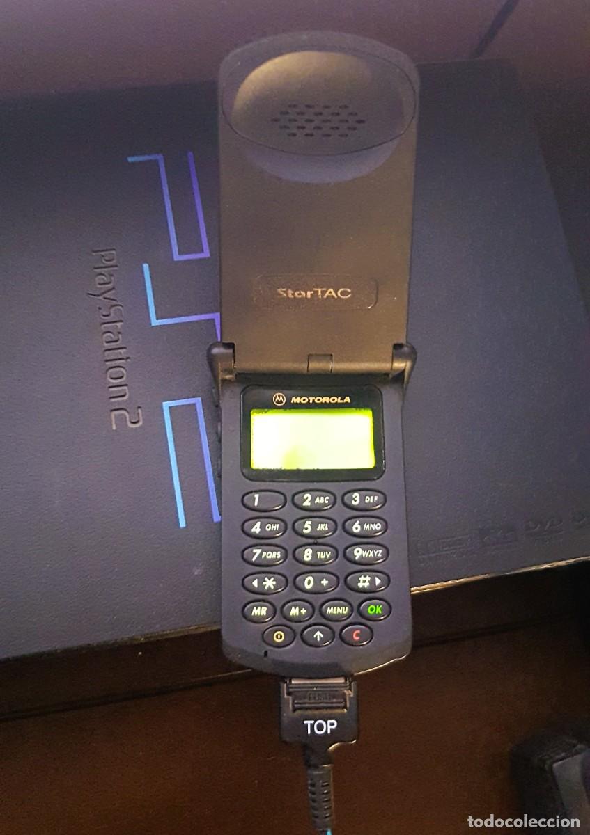 Segunda mano: 2 TEL&Eacute;FONOS MOTOROLA StarTAC PARA REPARAR - Foto 4