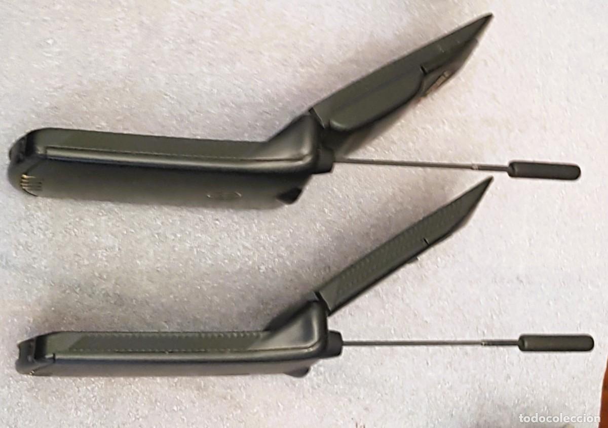 Segunda mano: 2 TEL&Eacute;FONOS MOTOROLA StarTAC PARA REPARAR - Foto 10