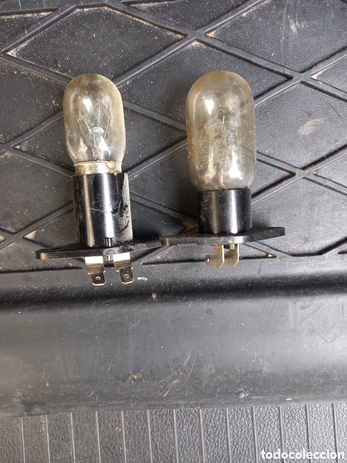 Segunda mano: Bombilla Microondas electrodom&eacute;sticos - Foto 1