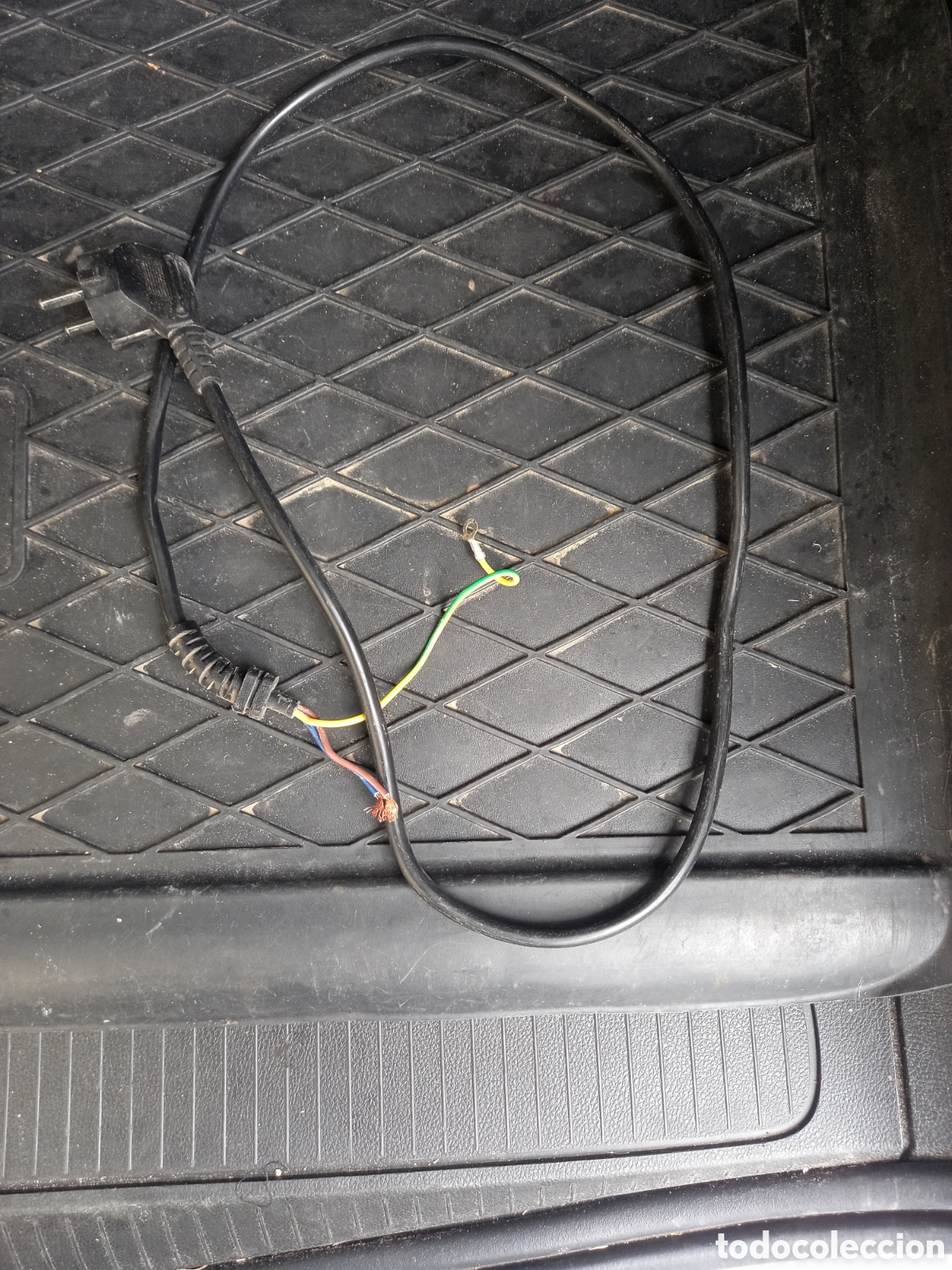 Segunda mano: Cable de corriente con enchufe De 5m (7&euro;) De 1 metro (5&euro;) - Foto 3