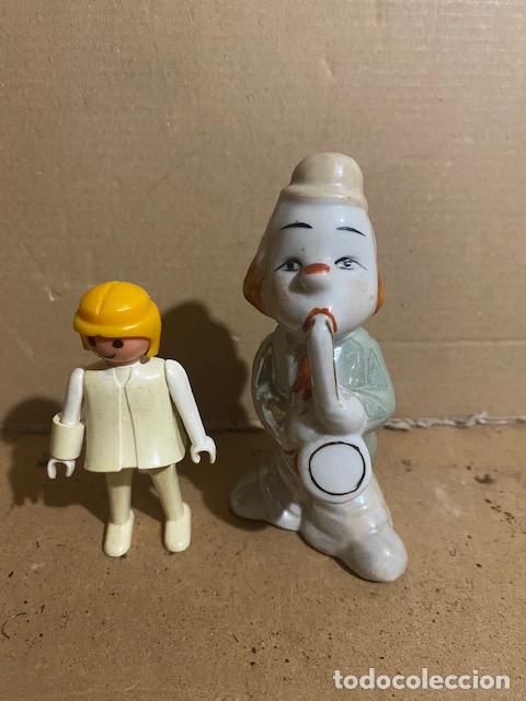 Segunda mano: Payaso saxof&oacute;n porcel&aacute;nico 10 cm. - Foto 3