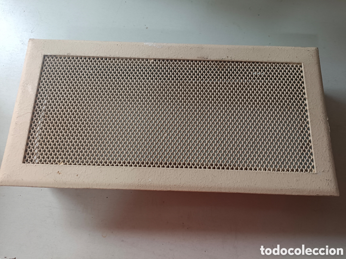 Segunda mano: Rejilla metalica 29x11 - Foto 1