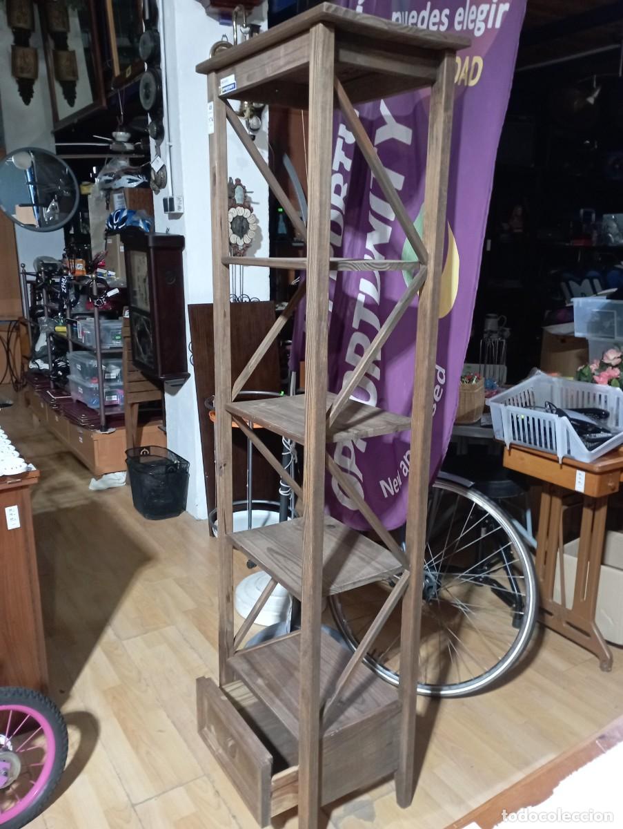 Segunda mano: ESTANTER&Iacute;A DE MADERA NATURAL OSCURA - Foto 4