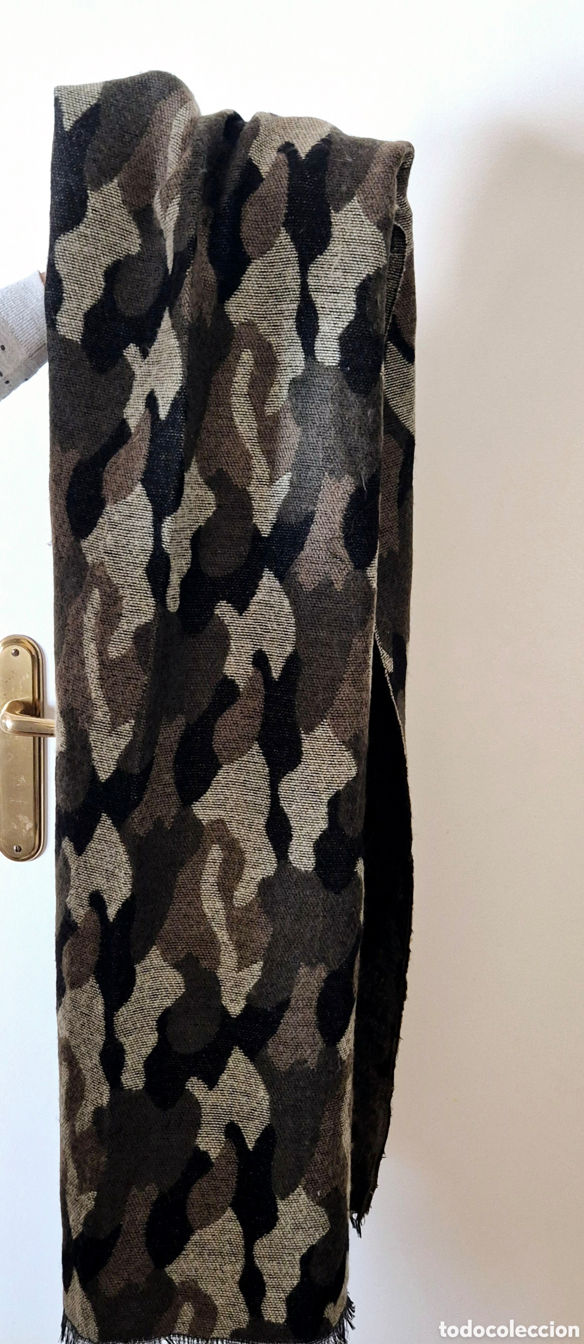 Segunda mano: Bufanda de invierno. - Foto 2