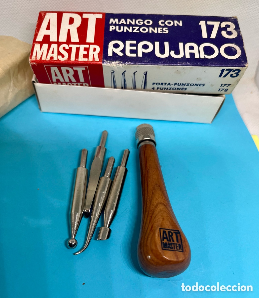 Segunda mano: CAJA ART M&Aacute;STER CON MANGO Y 4 PUNZONES REPUJAR - Foto 1