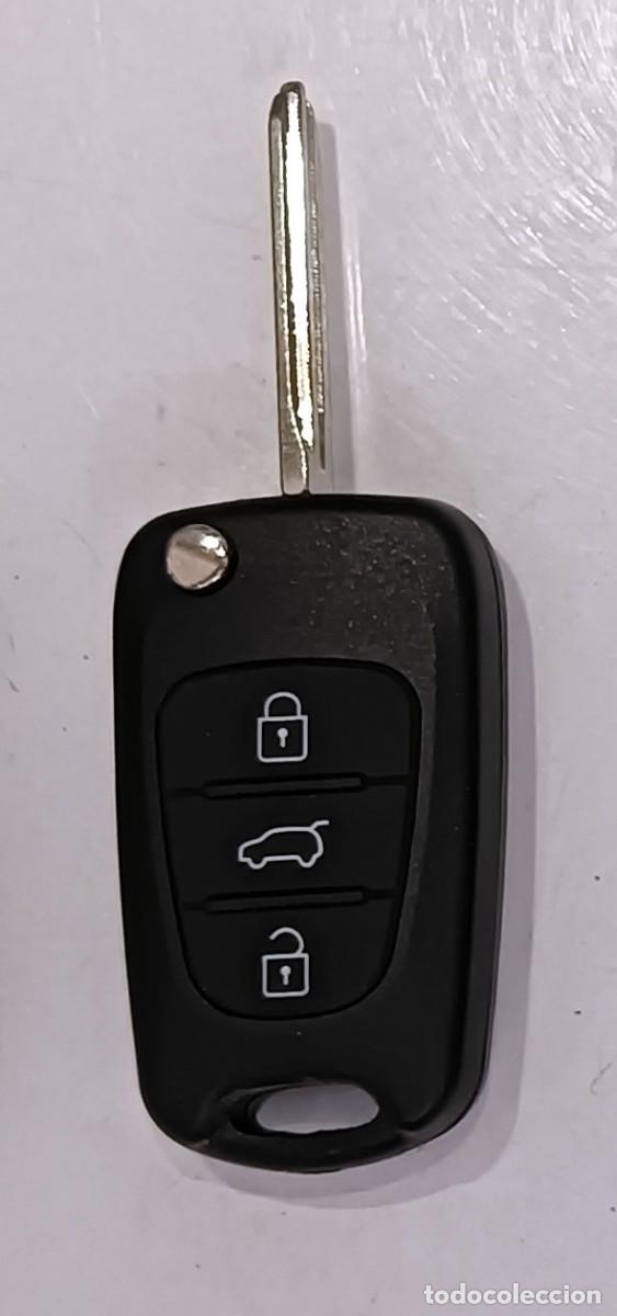Segunda mano: Carcasa Nueva para llave de KIA (mando de coche) - Foto 1