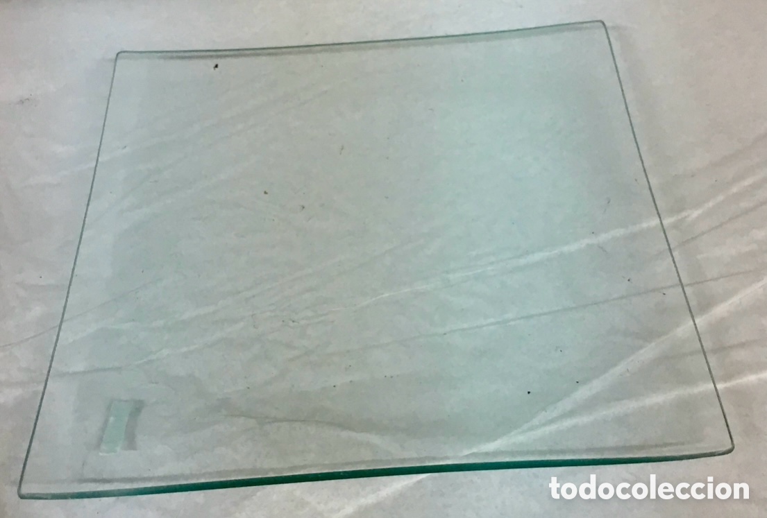 Segunda mano: Plato de cristal. Cuadrado. - Foto 1