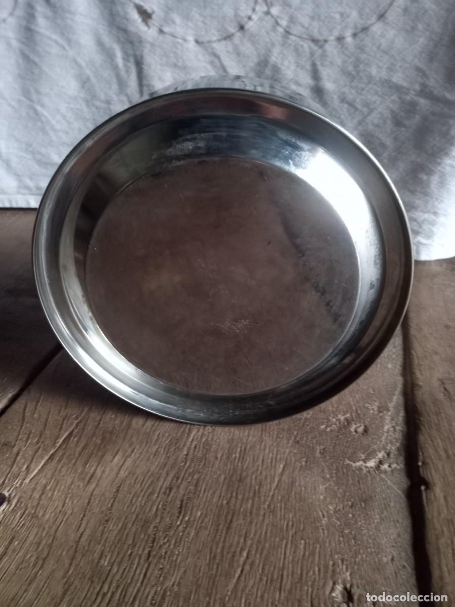 Segunda mano: Tetera hervidor, de acero inoxidable. Di&aacute;metro: 19 cm. - Foto 6