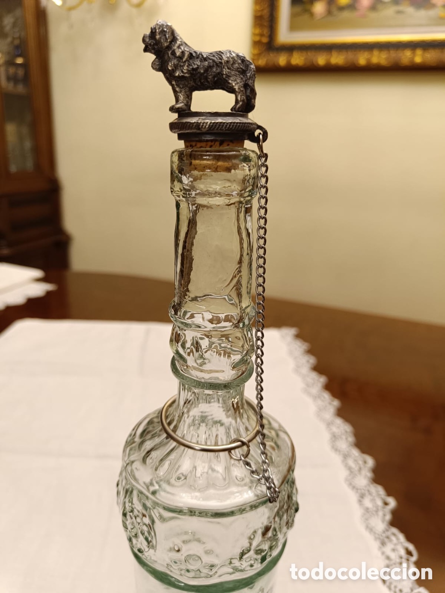 Segunda mano: Botella de cristal tap&oacute;n figura perro - Foto 2
