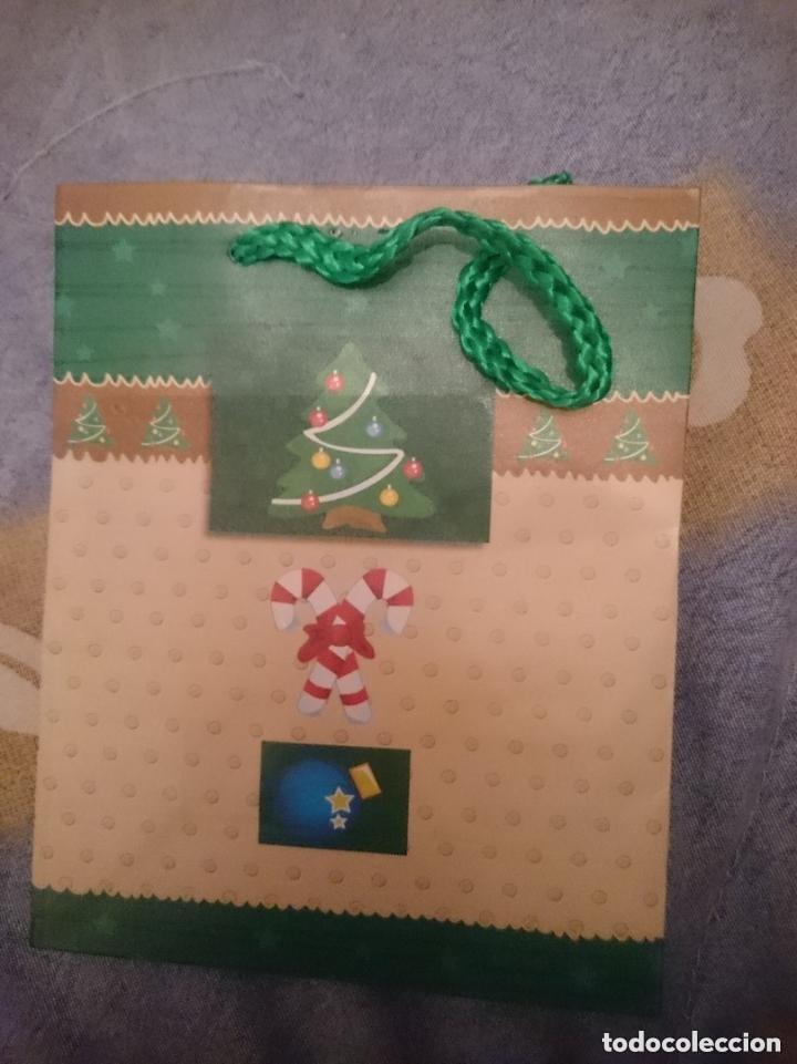 Segunda mano: BOLSITA PAPEL PARA REGALO - Foto 1